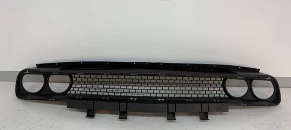 Dodge Challenger Front grill 68043388AB