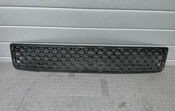 Hyundai Terracan Front bumper lower grill 86561H1500
