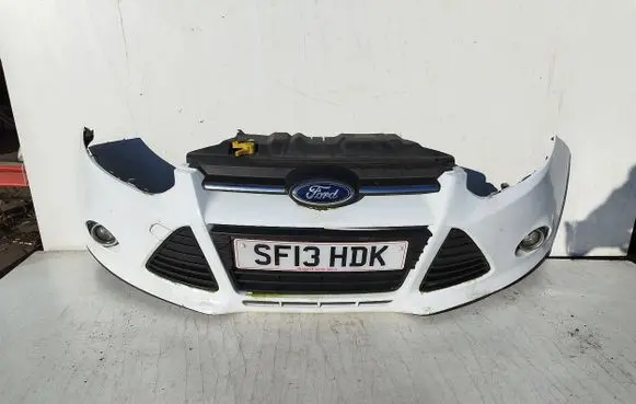Ford Focus Front bumper bm5117757a