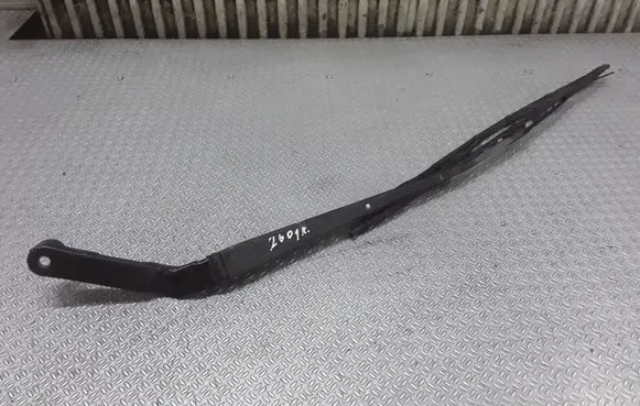 Mitsubishi Pajero Windshield/front glass wiper blade 