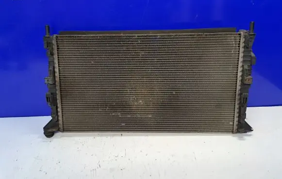Volvo S40 Coolant radiator 30741094
