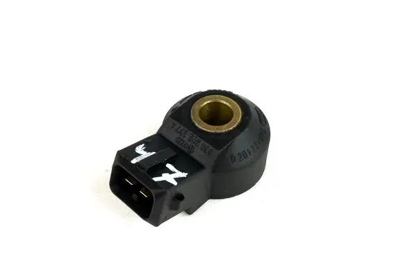 Volkswagen Golf IV Detonation knock sensor 030905377a