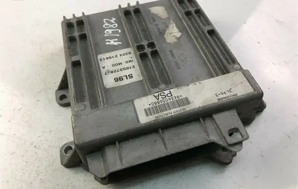 Peugeot 406 Other control units/modules 9636006880 K1982