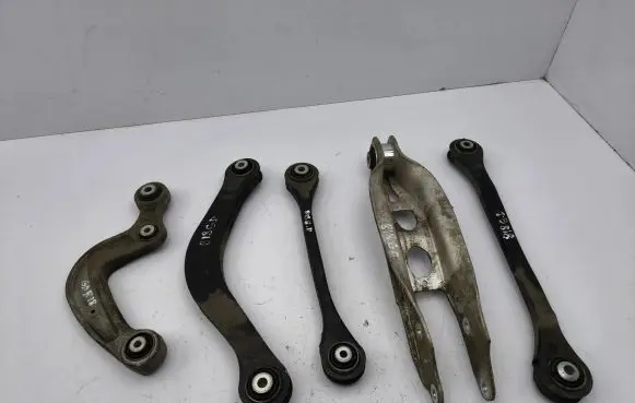 Audi A5 Rear upper control arm/wishbone