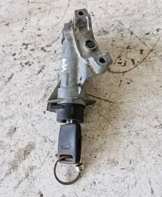 Audi A4 S4 B5 8D Ignition lock 4D0905851E