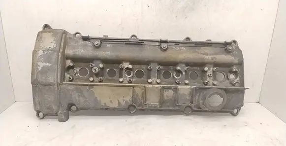 BMW 5 E34 Rocker cam cover 1722383