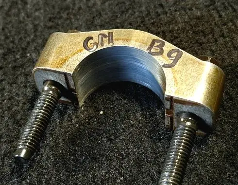 Chevrolet TrailBlazer Camshaft holder 