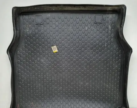 Ford Focus Rubber trunk/boot mat liner 6648052