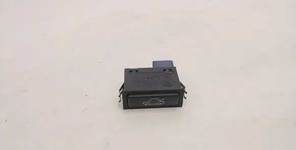 BMW 7 E38 Tailgate/trunk/boot open switch 8365579 459700 03052500