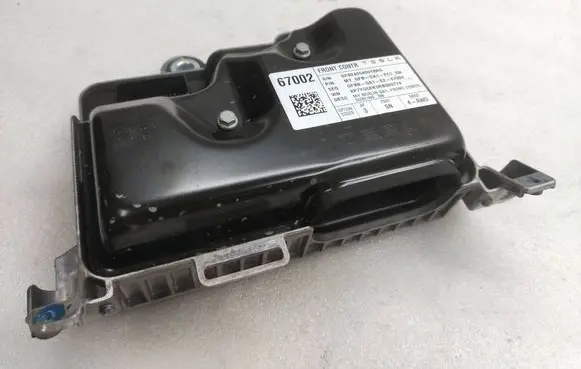 Tesla Model Y Central body control module 149732700B 01224
