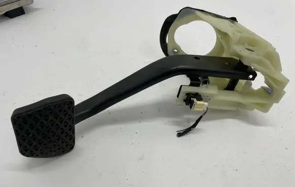 BMW 3 F30 F35 F31 Brake pedal 6797405
