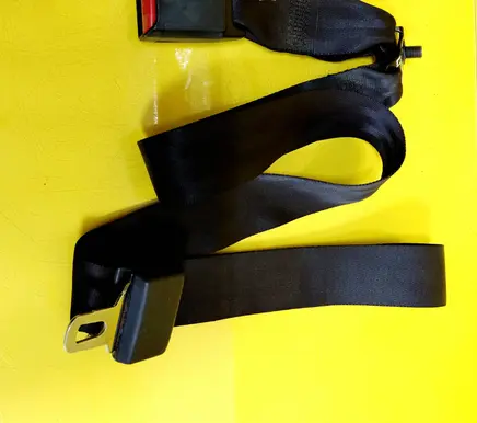 Middle seatbelt (rear)
