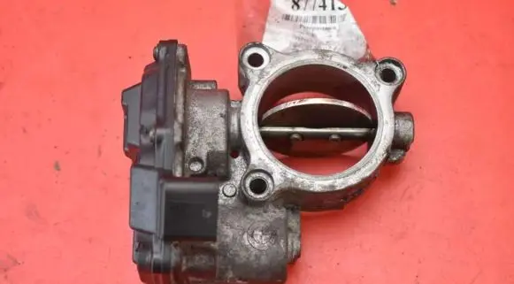 BMW 7 F01 F02 F03 F04 Throttle body valve 7810752