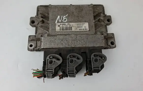 Renault Clio II Engine control unit/module 8200417597 S12021105