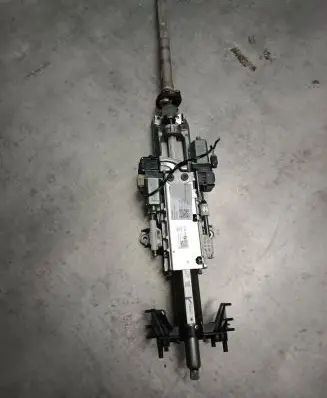 BMW 5 G30 G31 Steering wheel axle 7045022