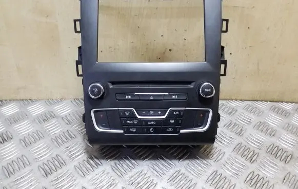 Ford Mondeo MK V Climate control unit FS7T18E245ACE