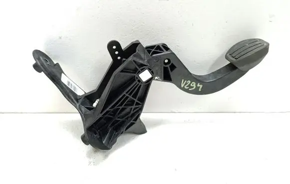 Clutch pedal