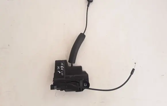 Renault Megane III Front door lock 805030002R