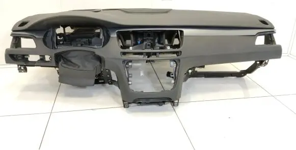 Peugeot 508 Dashboard 9688971380