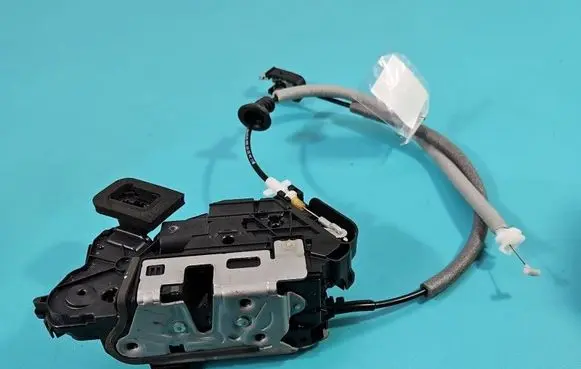 Skoda Octavia Mk4 Front door lock 5TB837015D IMPRK1581165