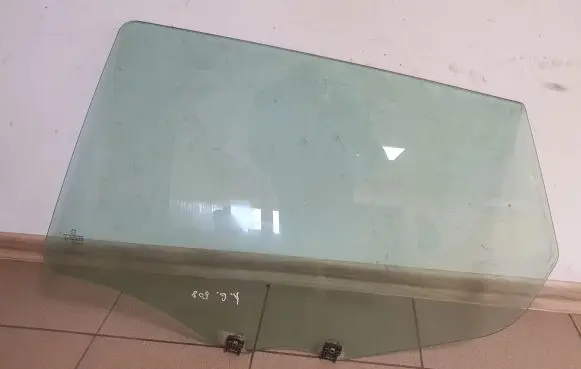 Peugeot 508 Rear door window glass