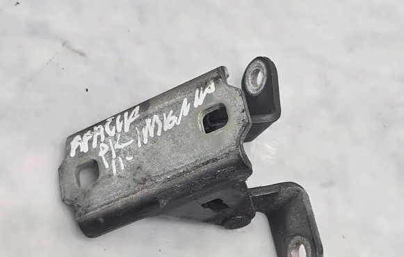 Opel Insignia A Front door lower hinge A0468574