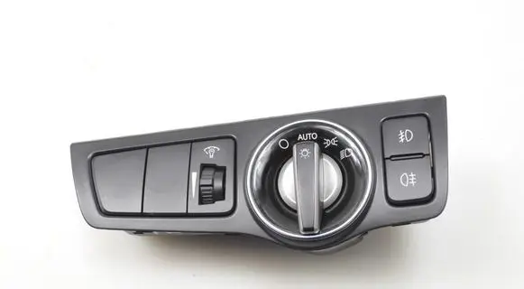 Hyundai i40 Light switch 933003Z940