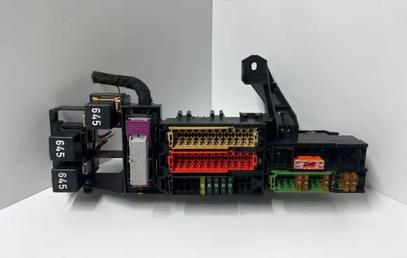 Audi A6 S6 C7 4G Fuse module 4G0971845A
