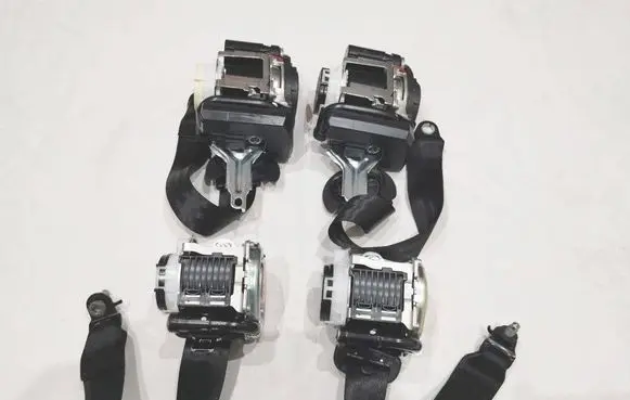 Audi A7 S7 4K8 Set of seat belts 4K8857705 4K8857706 4K8857805