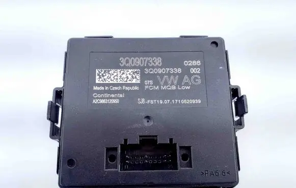 Skoda Octavia Mk3 (5E) Light module LCM 3Q0907338