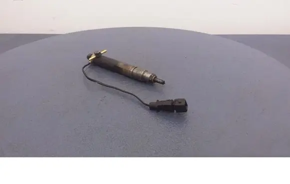 Fuel injector