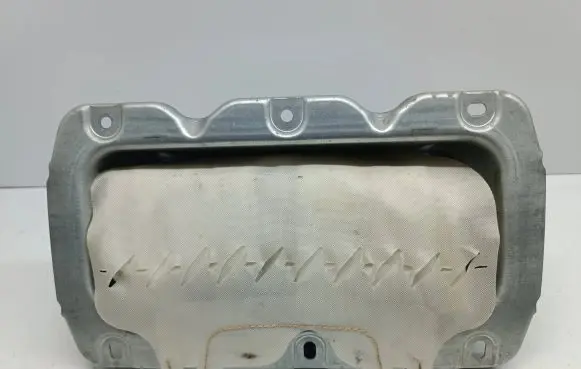 Ford Fiesta Passenger airbag 8V51A044H30BA 34114188A