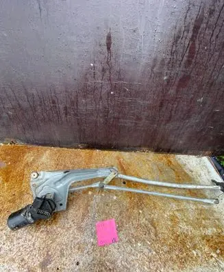 Renault Megane I Front wiper linkage and motor 