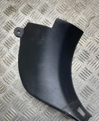 Foot area side trim