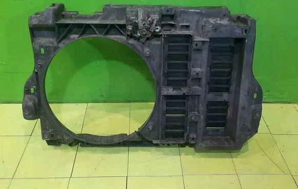 Peugeot 407 Radiator support slam panel 