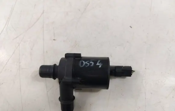 Citroen DS5 Electric auxiliary coolant/water pump 9674357480