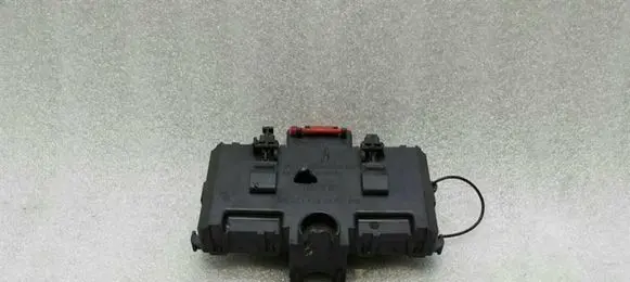 Mercedes-Benz CLK A209 C209 Fuse module A2035450803