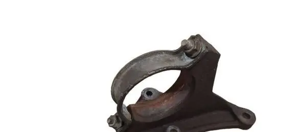 Ford Fiesta Driveshaft support bearing bracket 6s613k305aa