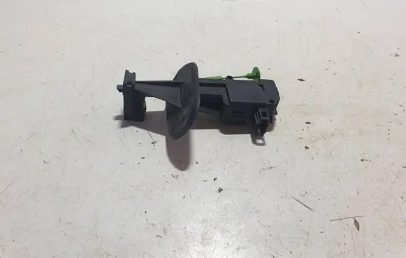 Volvo XC60 Fuel tank cap lock 86113136 PA6GF15 30011722933
