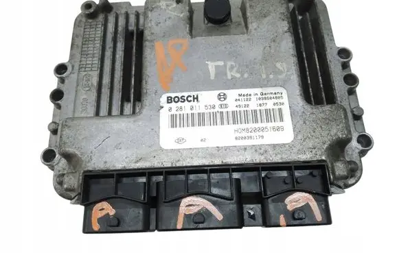 Opel Vivaro Engine control unit/module 0281011530