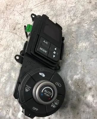 Honda Insight Climate control unit