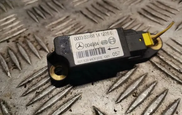 Mercedes-Benz C W203 Airbag deployment crash/impact sensor 0018204426