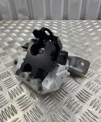 Lexus NX Engine mount bracket