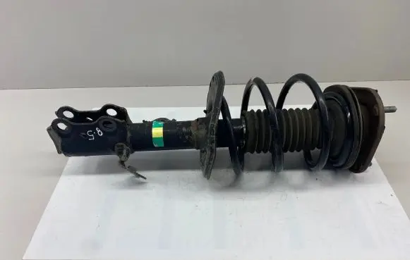 Toyota Auris 150 Front shock absorber with coil spring 4852002840 F12L5 124944