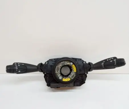Volvo XC40 Indicator stalk 32275368