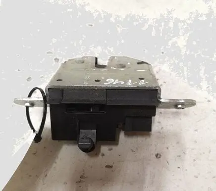 Opel Astra K Tailgate/trunk/boot lock/catch/latch 39021416 430036418 A102523
