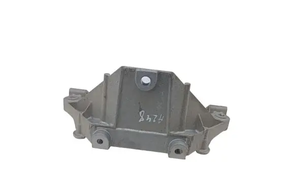 BMW X5 E70 Engine mounting bracket 51717137238 10060411