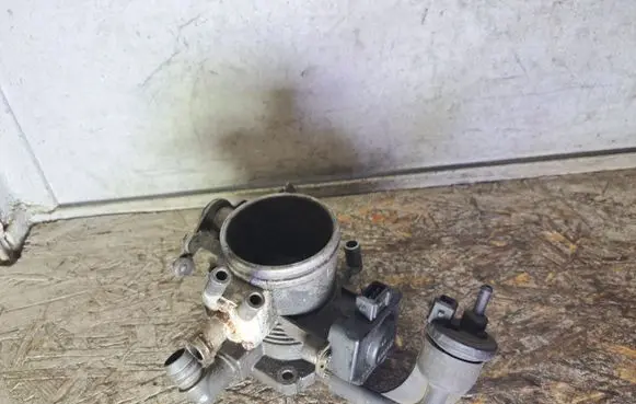 BMW 5 E34 Throttle valve 0280120321