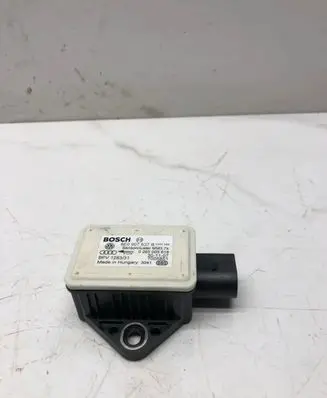 Audi A6 S6 C6 4F ESP acceleration yaw rate sensor 8E0907637B 0265005618 7005851