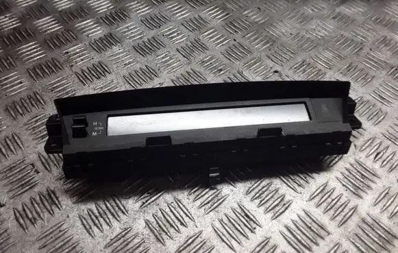 Mazda 6 Screen/display/small screen GDK4611J0